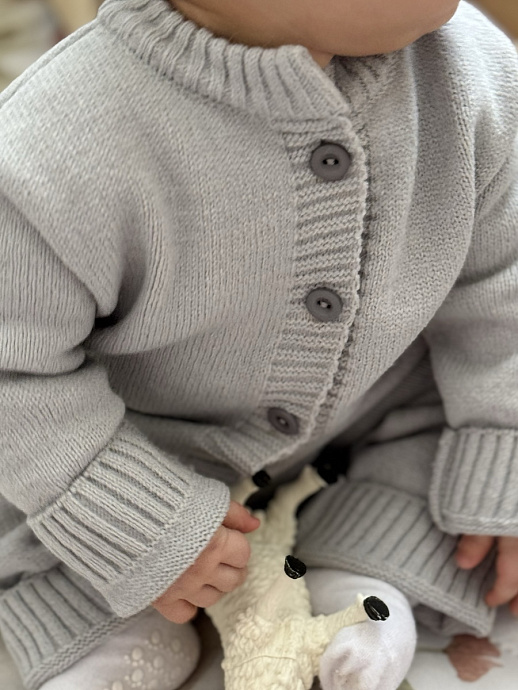 Комбинезон детский полушерстяной на ребенке