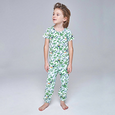 Пижама для мальчика на ребенке